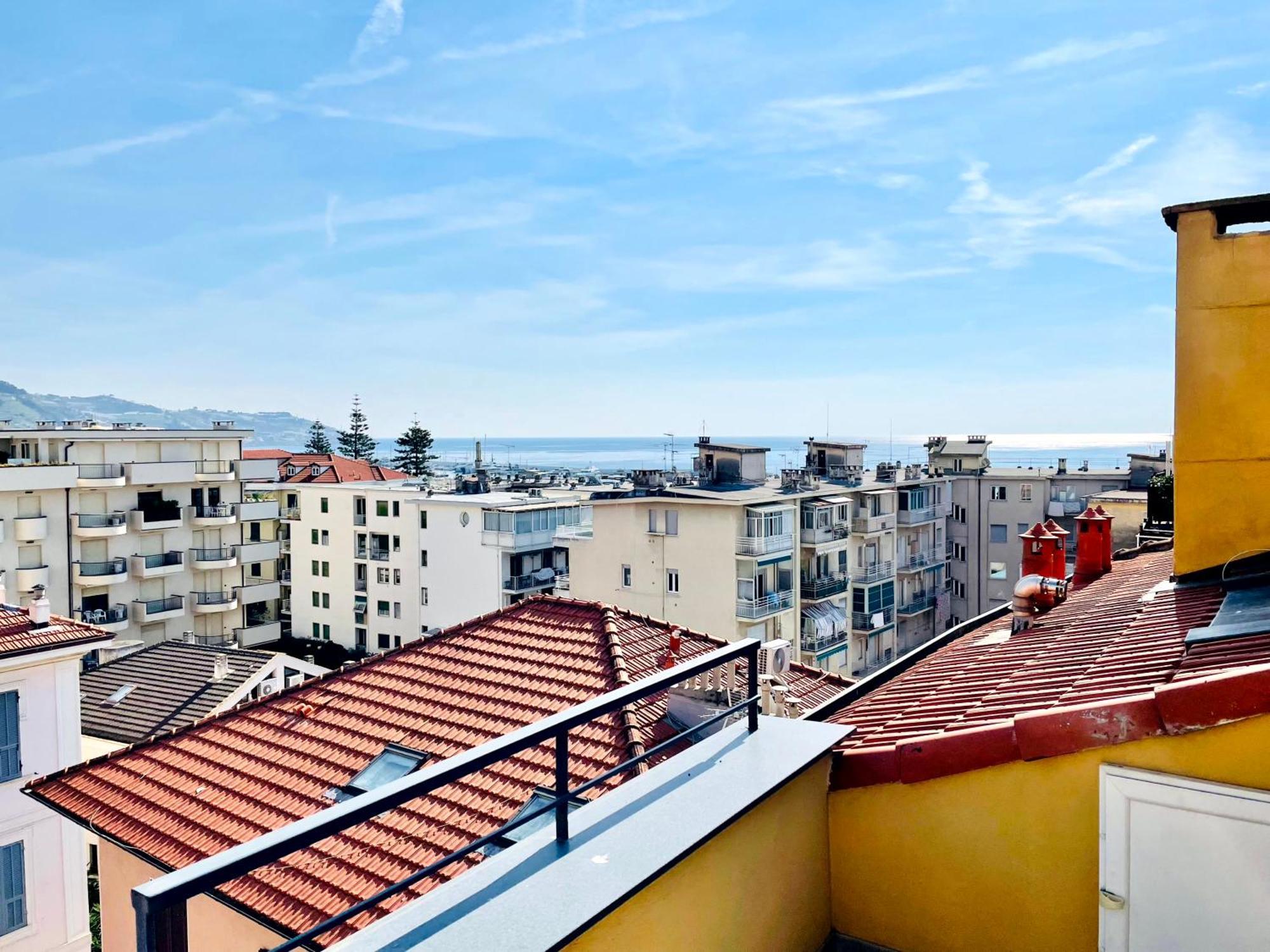 Centro Immobiliare Flagships Apartments Sanremo Luaran gambar