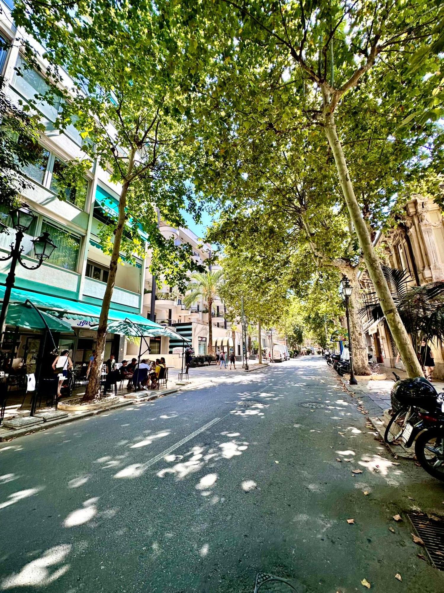 Centro Immobiliare Flagships Apartments Sanremo Luaran gambar