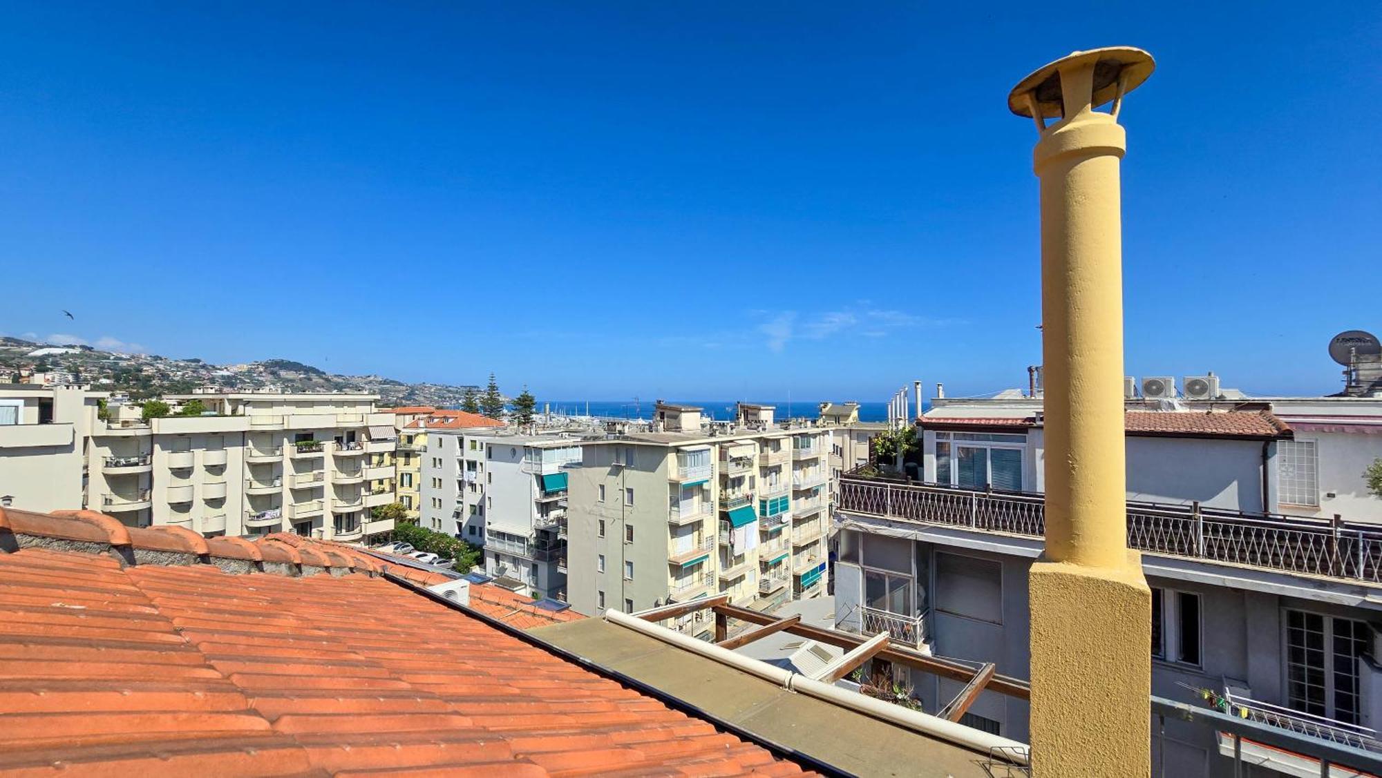 Centro Immobiliare Flagships Apartments Sanremo Luaran gambar